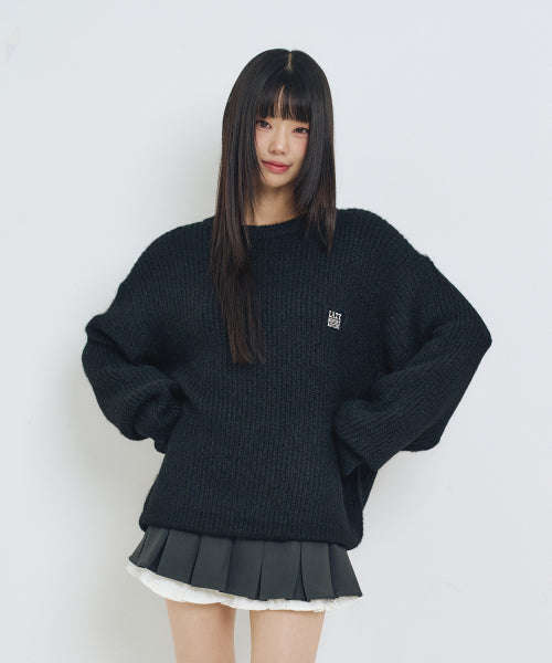 Hair Ornament Heart Embroidery Pullover Knit BLACK