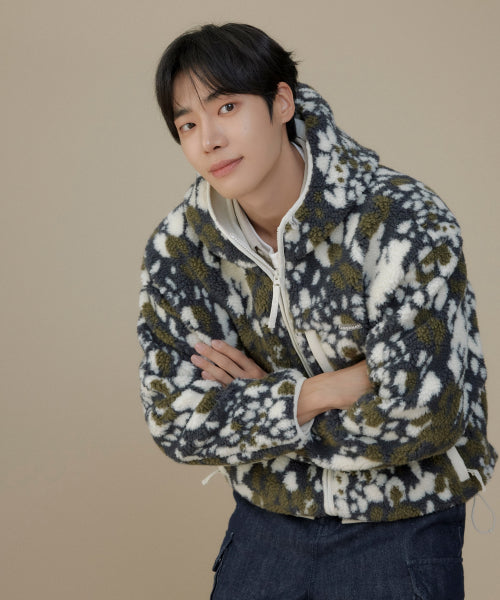 CAMO PATTERN SHERPA HOODED JACKET
