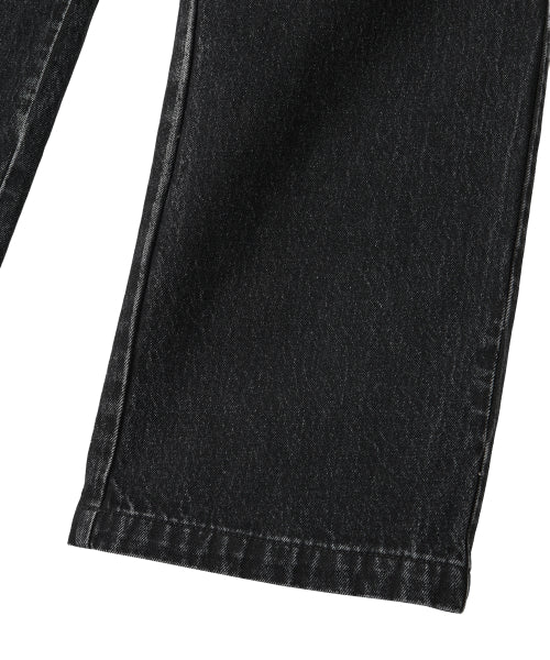 Grain Curved Seam Washed Denim Pants - BLACK