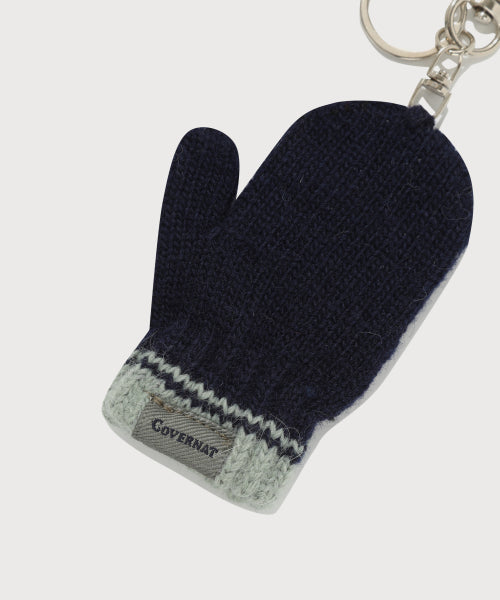 C LOGO GLOVE KNIT KEYRING