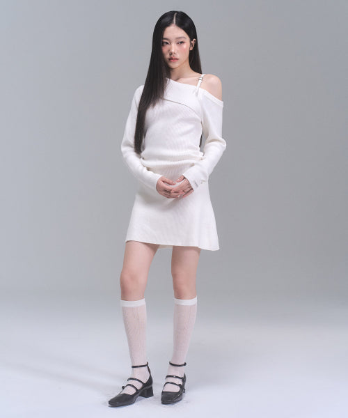 Eloise Buckle Unbalanced One Piece [IVORY]