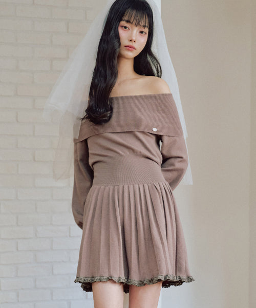 Vanessa Off-Shoulder Flare One-Piece [MOCHA]