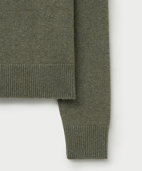 (W) Classic Turtle Neck Knit Khaki