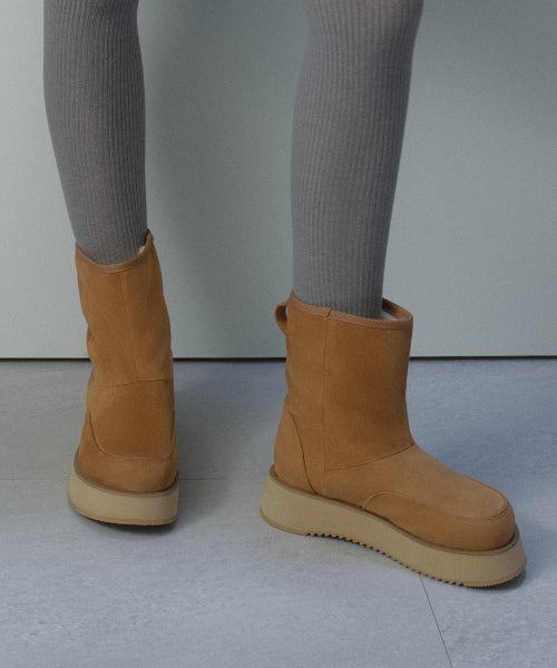Hatched Winter Boots