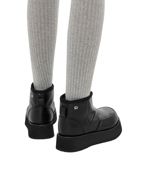 Hatched Winter Short Boots