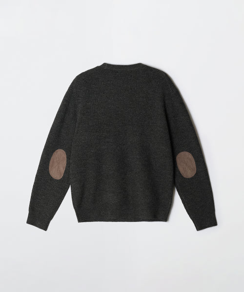 [SPAO x OURSELVES]라운드넥 패치 스웨터(CHARCOAL)_SPKWF4TU01