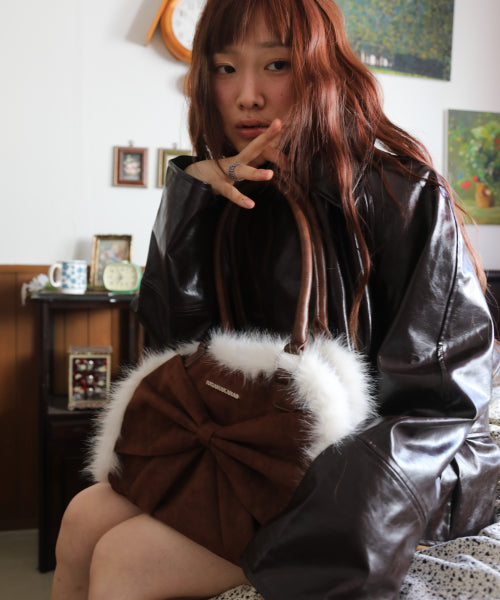 Ribbon Fur Suede Shoulder Bag (Brown)