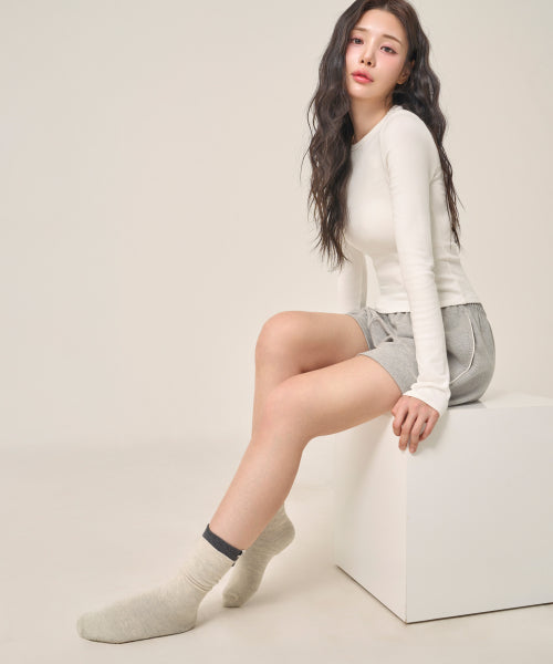 W Basic Heating Crew Socks (2 colors)