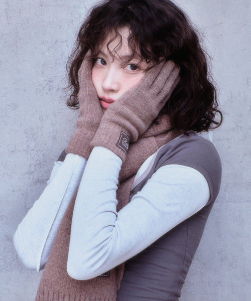 FLUFFY SHORT GLOVES - 2 colors