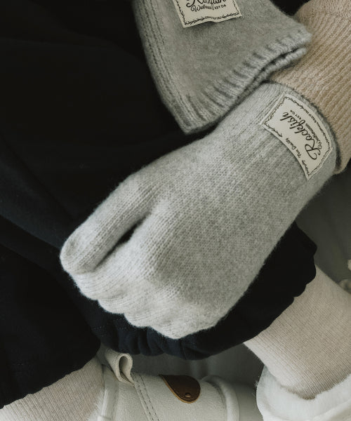 FLUFFY SHORT GLOVES - 2 colors
