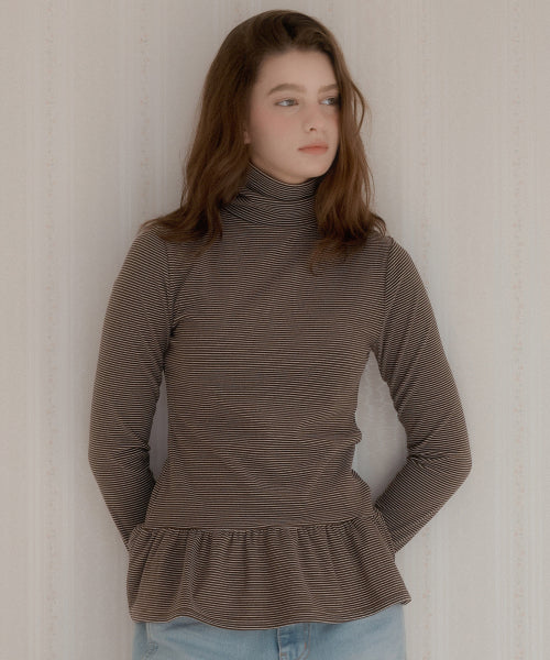 Stripe to Way Frill Turtleneck (Brown)