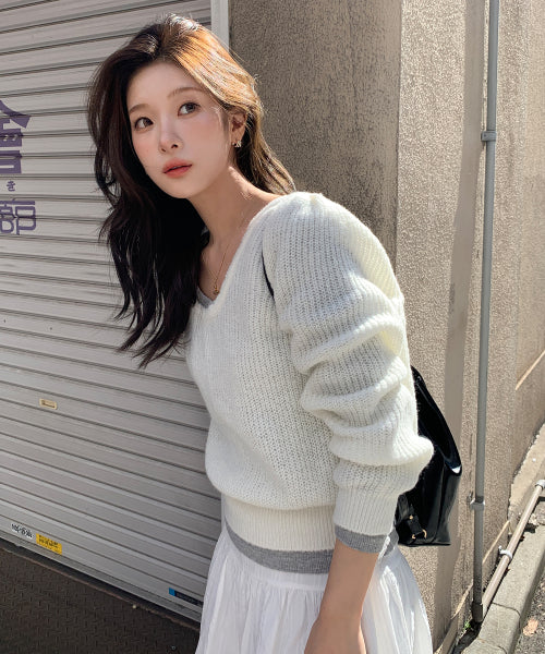 Ruden Unneck Wool Sweater (Ivory)