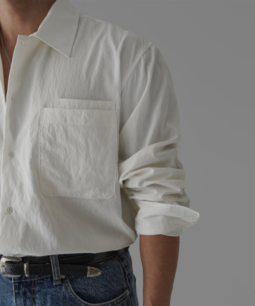 TEXTURED CONVERTIBLE COLLAR SHIRT [IVORY]