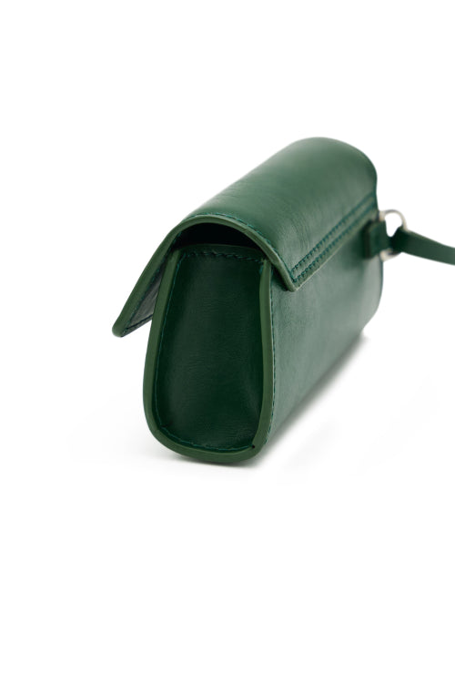LIPSTICK CASE CHARM IN GREEN
