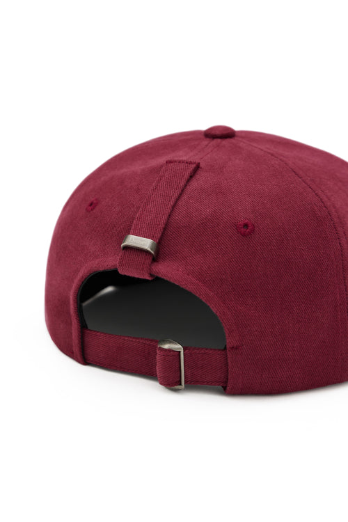 ZIGZAG LOGO MINI BAR DETAIL CAP IN BURGUNDY