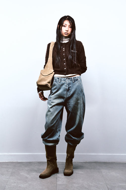 CURVED SANDED DENIM IN BLUE