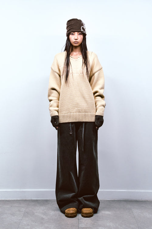 EMBROIDERY EDGE LOGO KNIT IN BEIGE