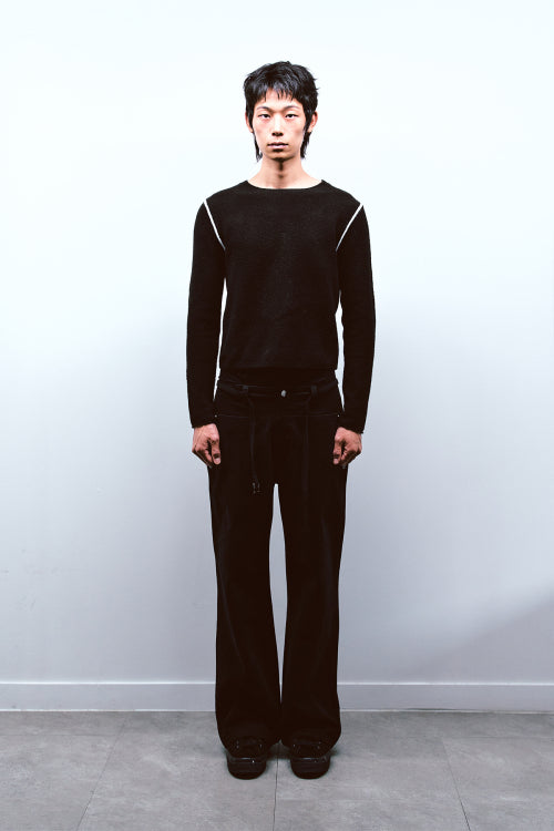 LINE POINT KNIT IN BLACK