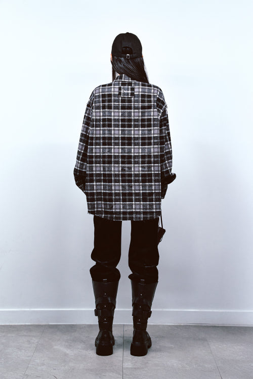 STITCH CUT-OFF CHECKERED SHIRT IN BLACK