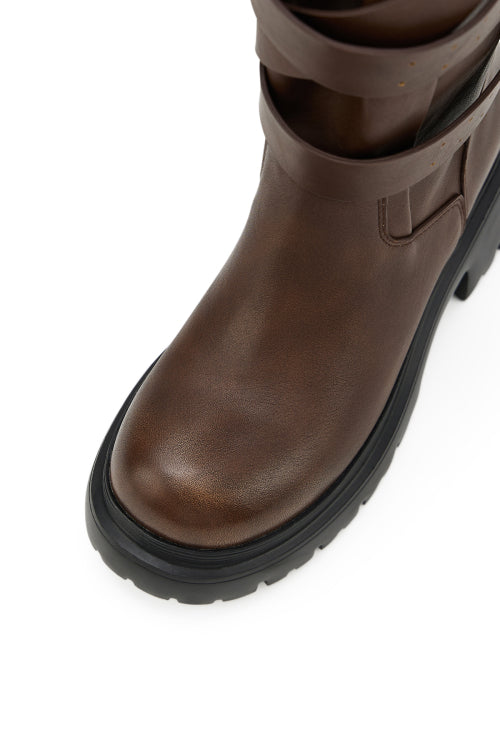 WILD BUCKLE BOOTS IN BROWN