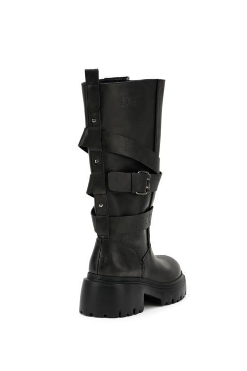 WILD BUCKLE BOOTS IN BLACK