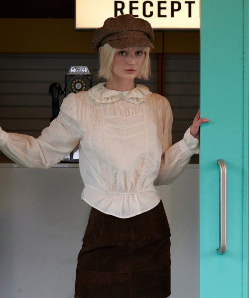 Rosette Lace Pintuck Blouse (L/Beige)