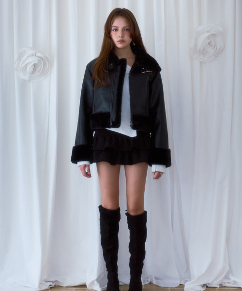 Crop Leather Mustang [Black]