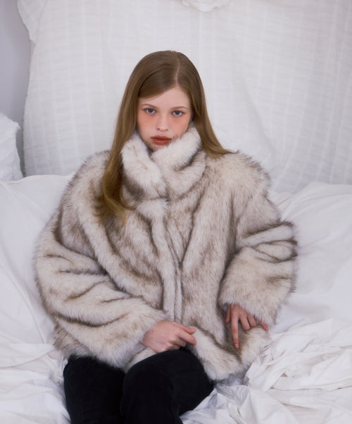 Crop Mix Fur Jacket [Beige]