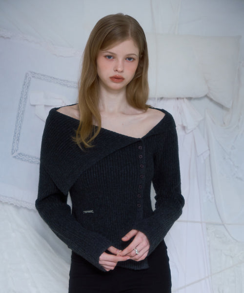 Unbalance Collar Button Knit [Charcoal]
