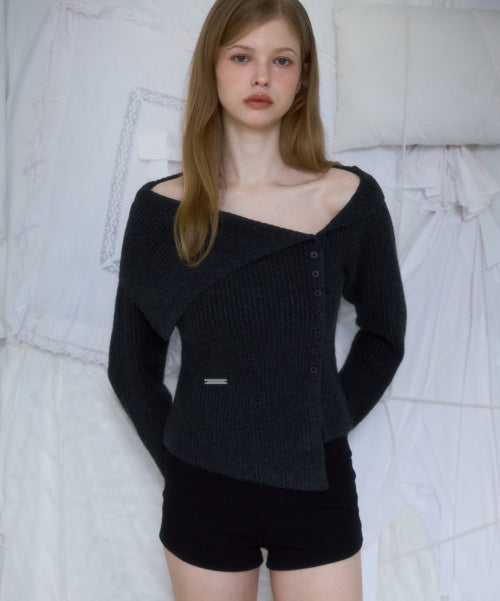 Unbalance Collar Button Knit [Charcoal]