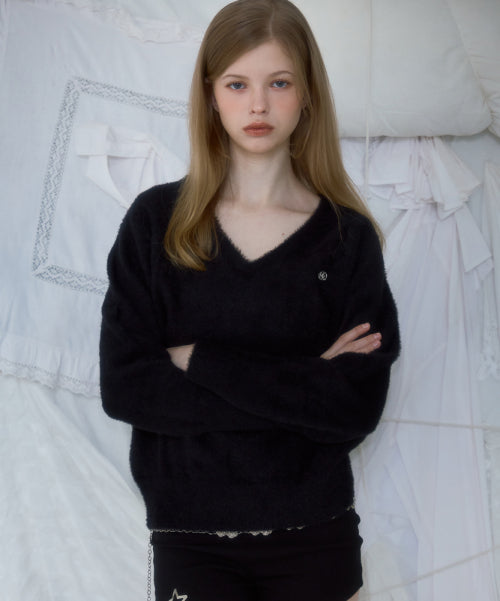 Fur V-neck Knit [Black]