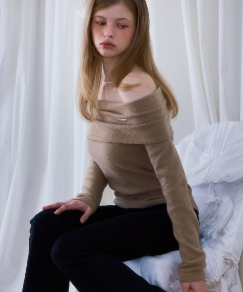 Wool Off Shoulder Knit [Beige]