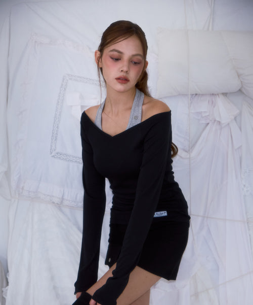 Soft Curve V-neck Long Sleeve [Black]
