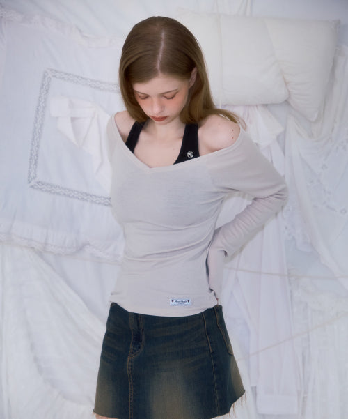 Soft Curve V-neck Long Sleeve [Beige]