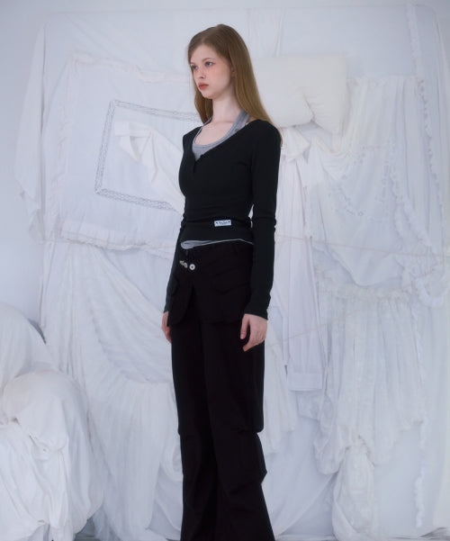 V-neck Button Long Sleeve [Black]
