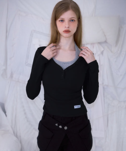 V-neck Button Long Sleeve [Black]