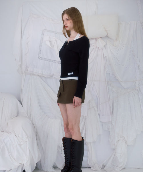 Eyelet Henley-neck Long Sleeve [Black]