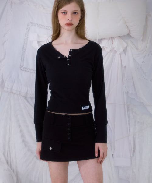 Eyelet Henley-neck Long Sleeve [Black]