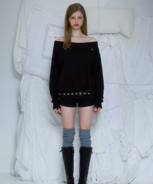 Off Shoulder Sweatshirt [Black]
