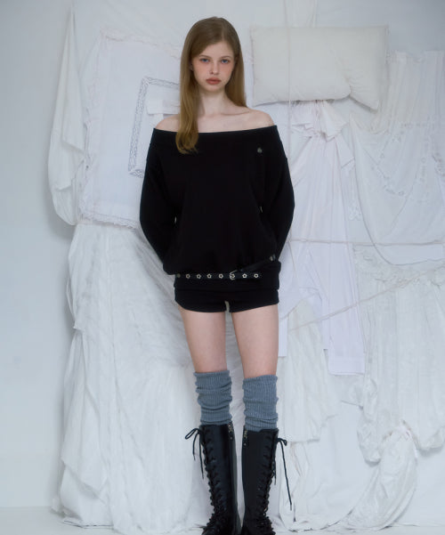 Off Shoulder Sweatshirt [Black]