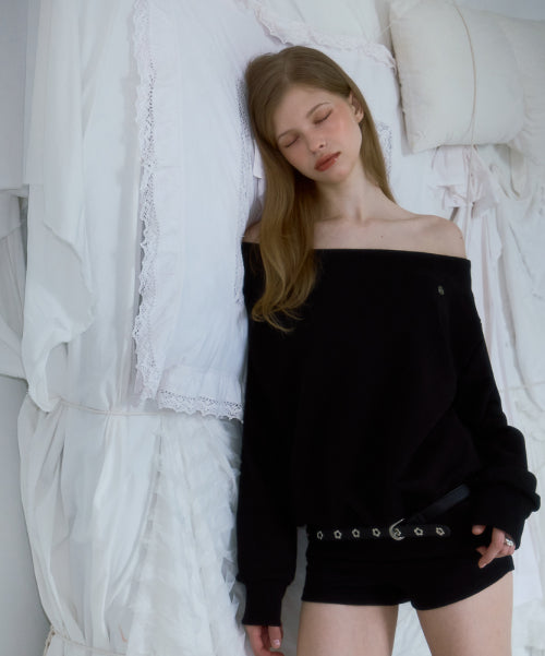 Off Shoulder Sweatshirt [Black]