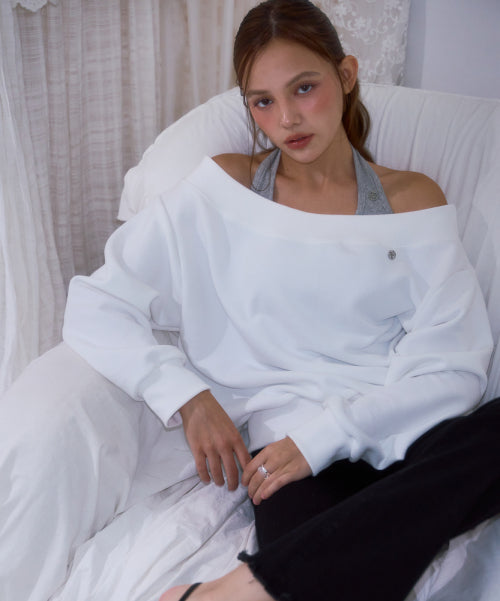 Off Shoulder Sweatshirt [Ivory]
