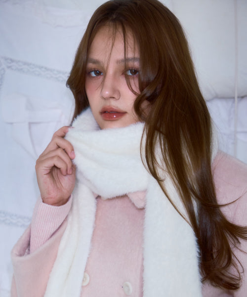 Cozy Fur Muffler [Ivory]