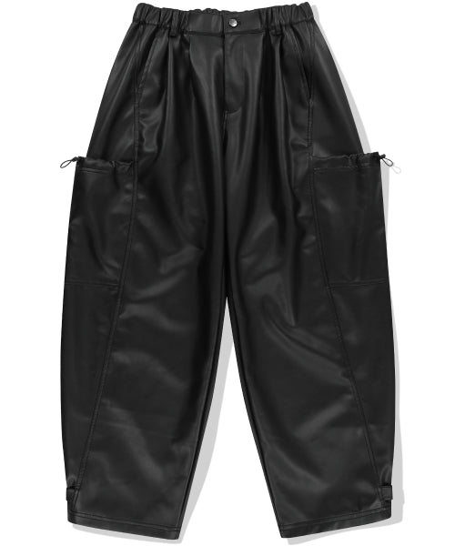 Big Pocket One Tuck Cargo Pants - Black