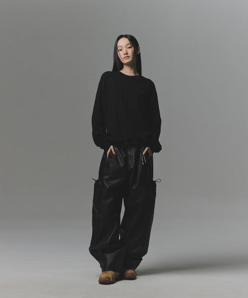 Big Pocket One Tuck Cargo Pants - Black