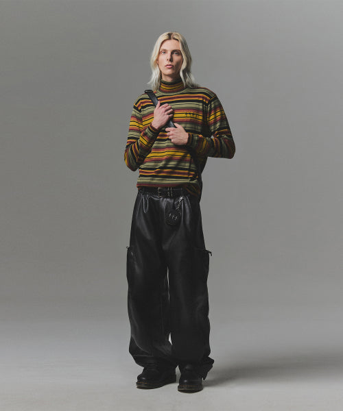 Big Pocket One Tuck Cargo Pants - Black