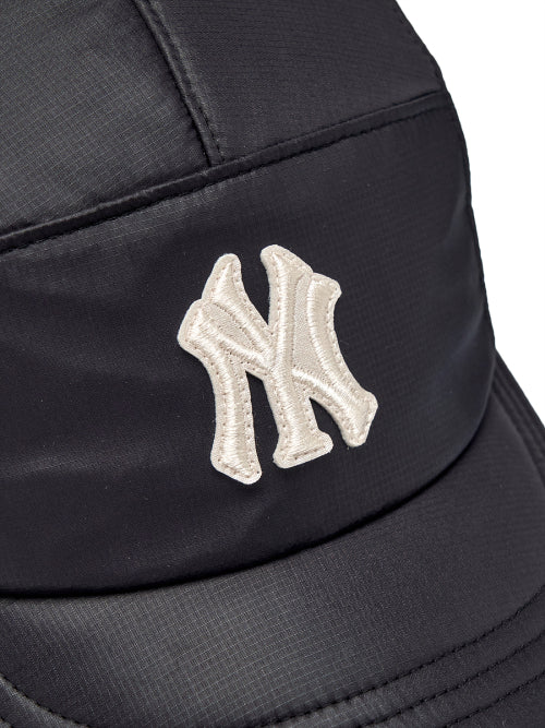 Curved padded earflap cap NY (Black)