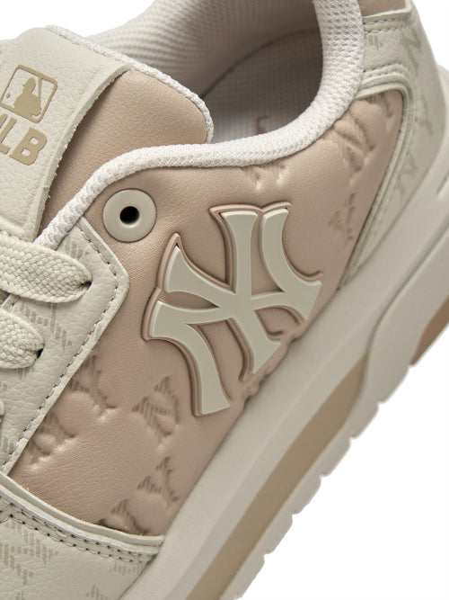 Chunky Liner Embo Monogram NY (Beige)