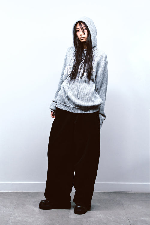 BASIC LOGO KNIT HOODIE IN MELANGE GREY