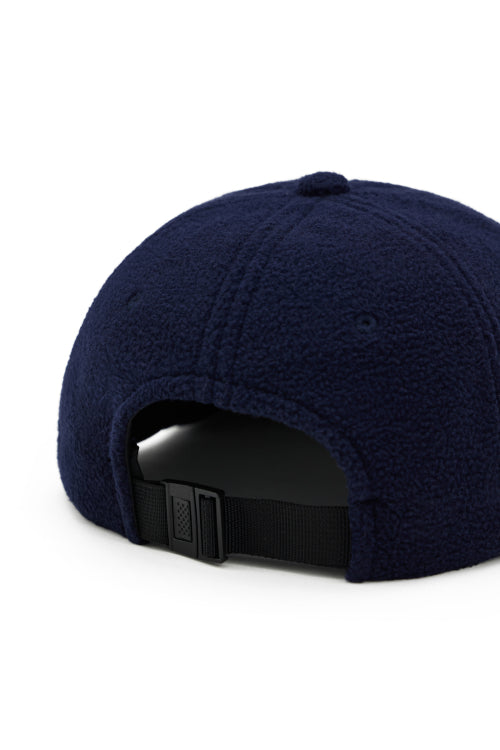 FLEECE ZIGZAG LOGO CAP IN NAVY